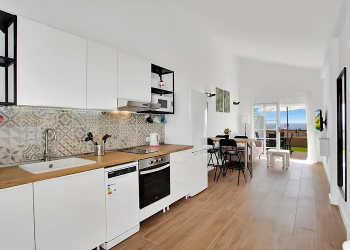 Beautiful House With Pool Apartament